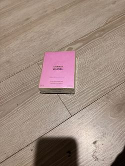 Luxury ladies perfume