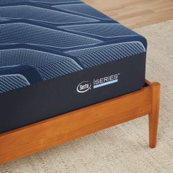 King Size Mattress Serta iSeries Hybrid 12” Medium Cooling Technology Premium Comfort Factory Fresh & Sealed in Plastic Same Day Delivery
