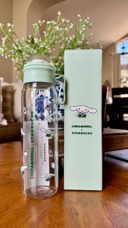 Cinnamoroll + Starbucks