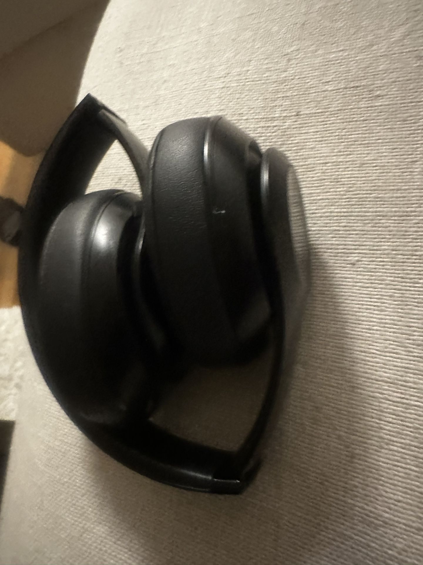 **Beats Studio 3 Wireless Noise Cancelling Headphones**