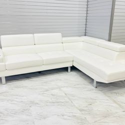 Sofá Seccional Totalmente Nuevo Disponible Para Entrega Inmediata 