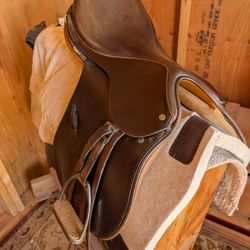 Crosby Jumping Saddle 