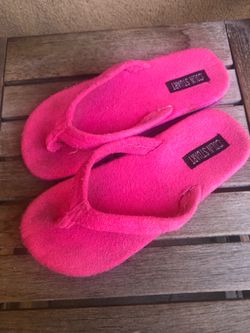 Colin Stewart flip flops with elevated heels