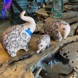 Elephants 