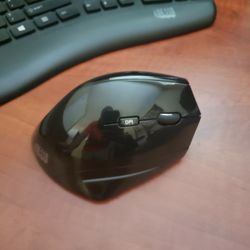 Adesso Gaming Keyboard & Wireless Mouse