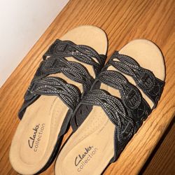 Clark’s Sandals Size 6