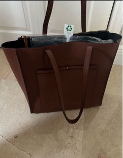 Leather brown tote bag