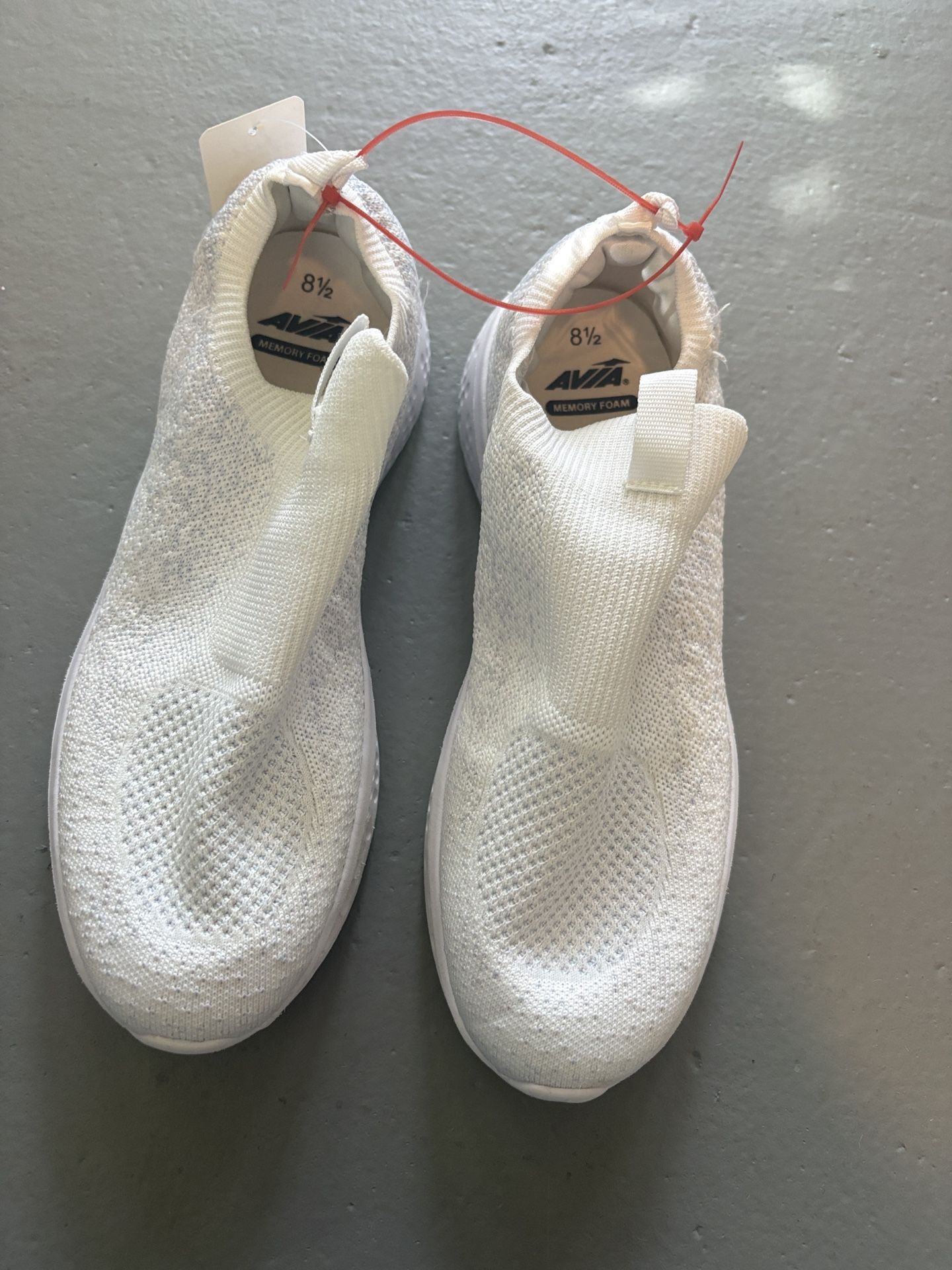 Woman’s shoes Size 8 1/2 New