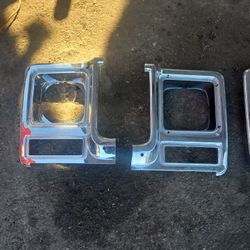 GMC/CHEVY. C10/C30 HEAD LIGHT BEZEL 