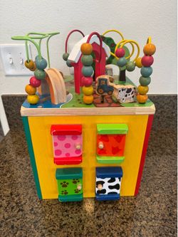 Battat – Activity Cube with Farm Theme – Educational Wooden Toys for Toddlers and Kids – 1 Year +