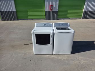 Kenmore Washer and Dryer Set electric