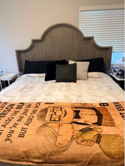 Bedroom Furniture Set