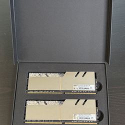 G.Skill Trident Z Royal DDR4–4000 Mhz 64 Gb X2 32gb
