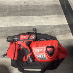 Milwaukee M12 Drill