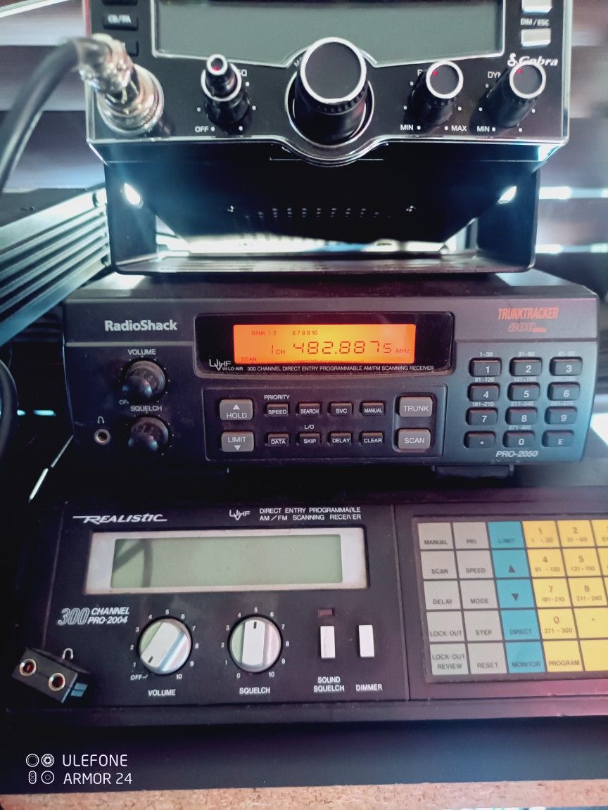 Radio Shack Pro 2050 Police Scanner Ham Radio
