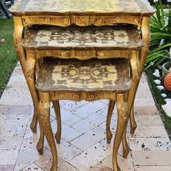 1950s Italian Florentine Gilted Nesting Tables Set