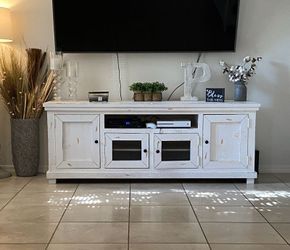 Media Console