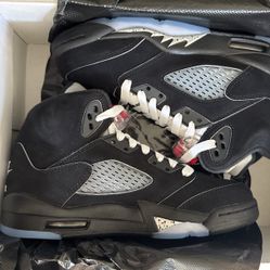 Jordan 5 Black Metallic Size 4y