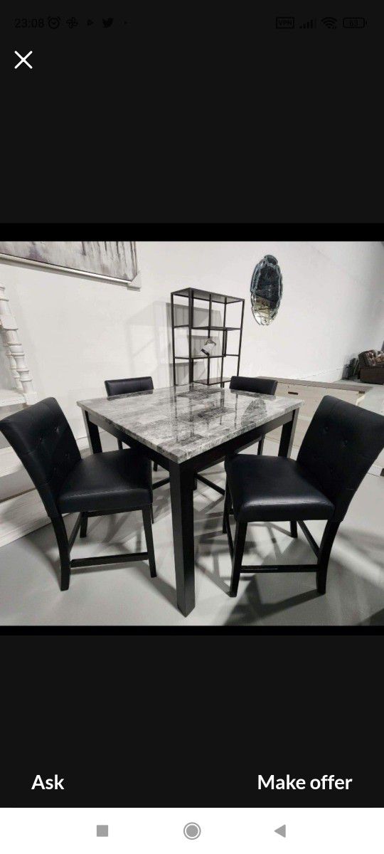 Black Marble Counter Height Dining Table And 4 Bar Stools 🥂 5 Piece Dining/Kitchen Set🌟On Display 🏠Great Financing Options 👍