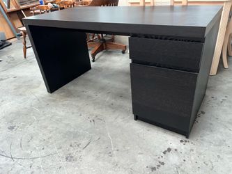 Ikea Malm Desk Black-Brown 55 1/8"w x 26”d x 30”t* NICE *