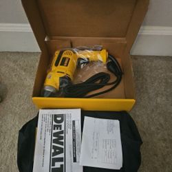 DeWALT Keyless Chuck Drill Kit