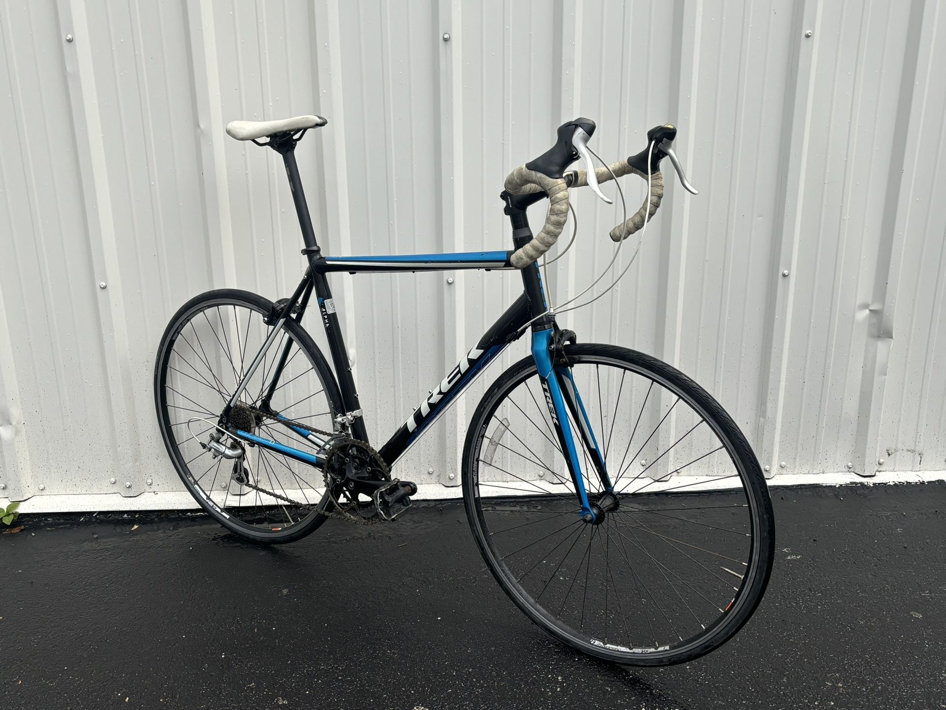 Trek Alpha Road Bike for Sale in Philadelphia, PA - OfferUp