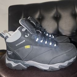 Reebok steel toe 6" Met Guard Work Boots  - women’s size 9.5/mens 7.5