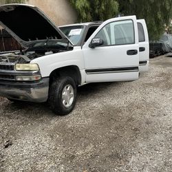 Chevrolet Suburban Parts 