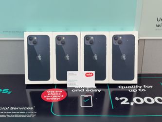 4 iPhone 13’s
