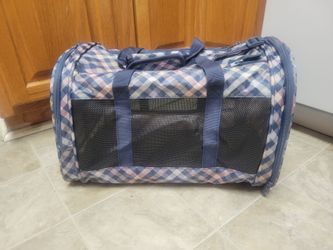 Pet carrier