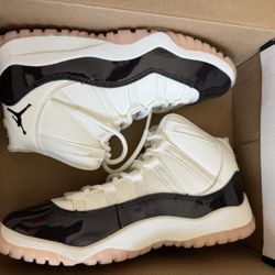 Jordan 11 Retro Neapolitan 