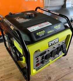 RYOBI GAS 298cc OHV ENGINE 6500 STARTING WATTS & 5500 RUNNING WATTS TO EASILY POWER HOUSEHOLD ESSENTIALS