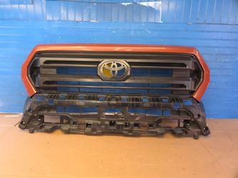 Tacoma 2025 2026 grill