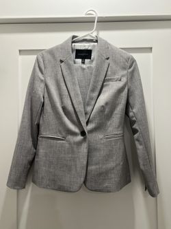 Banana Republic Women’s Suit Size Petite 2