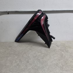 Left tail light chevrolet traverse 2024 2025 2026