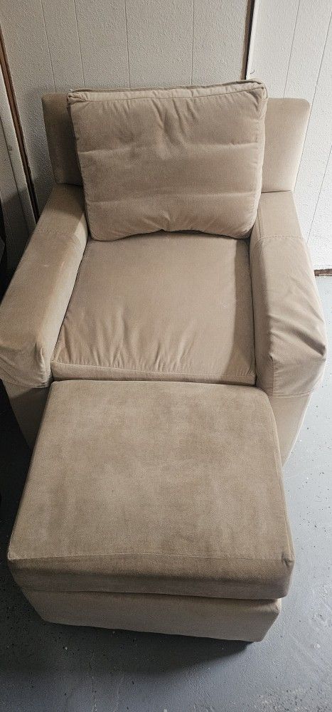 Chair And Ottoman 75 Obo