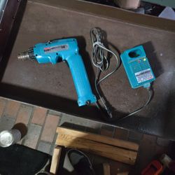 MIKITA Cordless Driver Drill 
