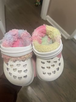 Bundle of girl shoes