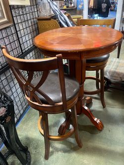Pub table with two stool