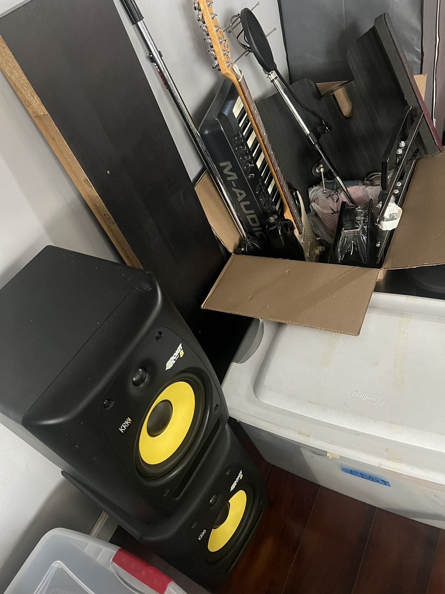 KRK 8” Speakers/ bluebird mic/ Presonus Audio Inbox / Electric guitar,New Products : American Fashion Style Bags On Sale