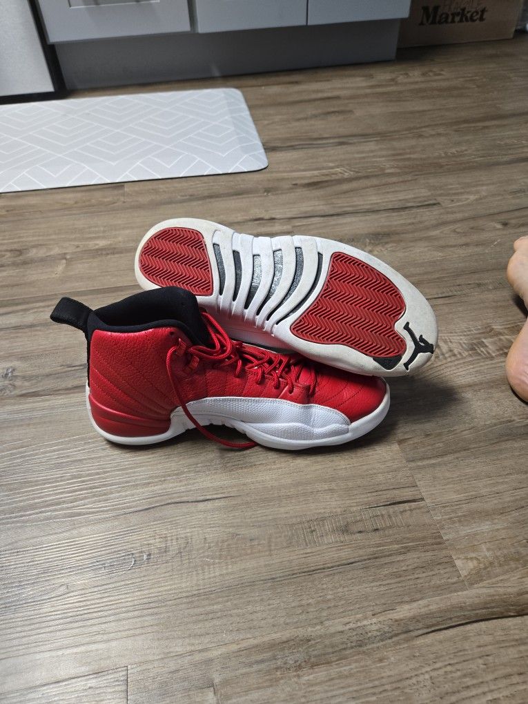 Men's Jordan 12's Retro Gym Red/white 80$