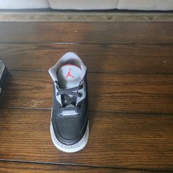 Nike Child size 10 shoes brand new.