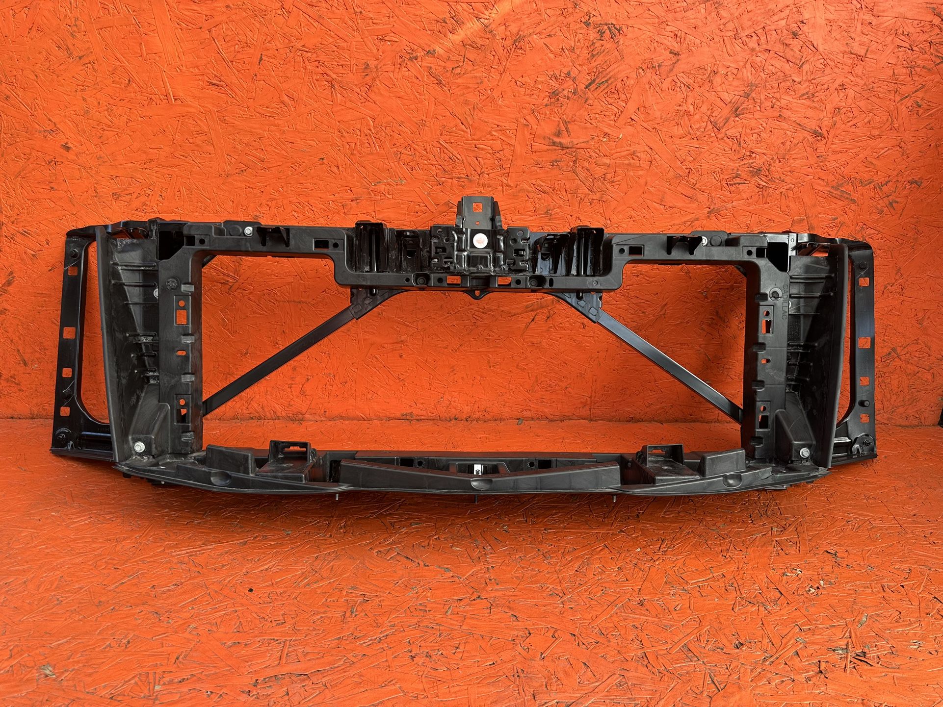2015 - 2020 CADILLAC ESCALADE / ESV RADIATOR SUPPORT MOUNTING PANEL OEM (contact info removed)0