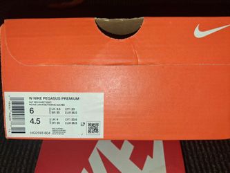 Nike Pegasus Premium Women's Sneakers Size 6