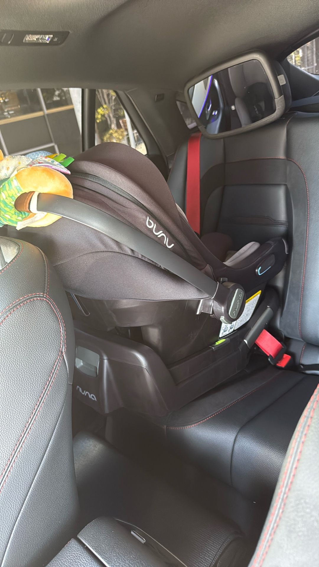 Nuna PIPA Aire Infant Car Seat × 1 Caviar