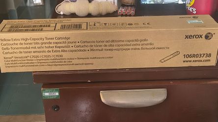 Genuine Xerox 106R03738 Yellow Extra High Yield Toner Cartridge
