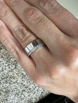 Ring size 7 women’s (good quality)