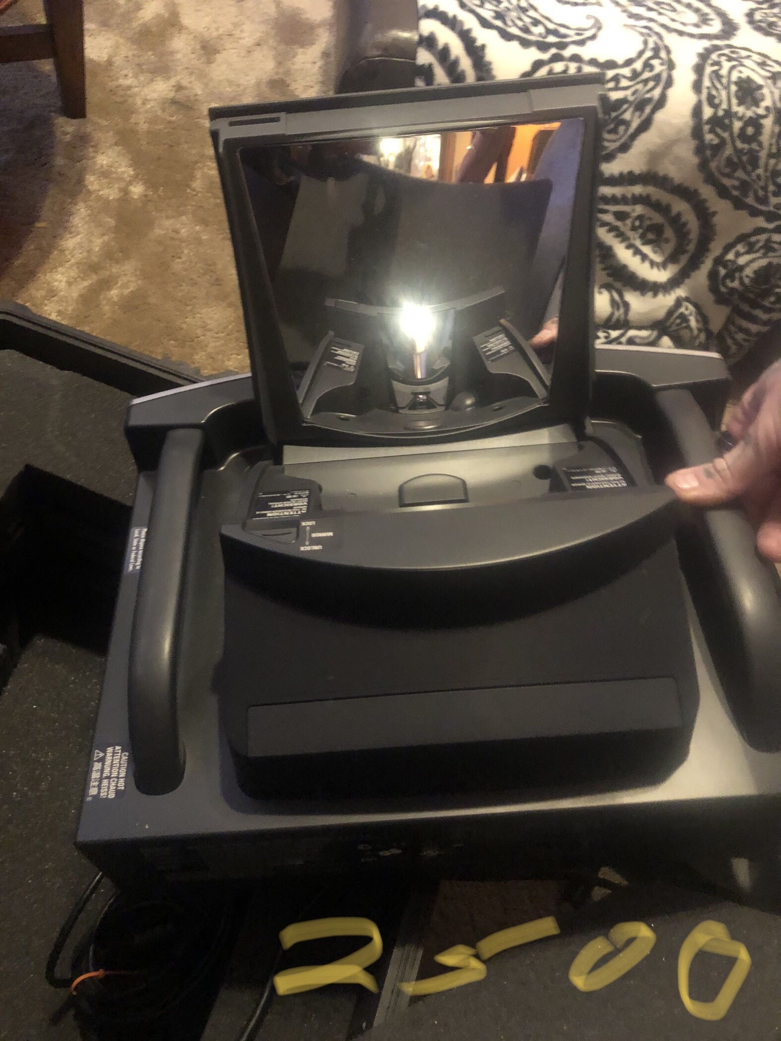 Projector ( DLP WT610 )