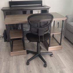 Target Desk With Chair