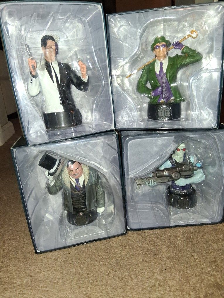BATMAN UNIVERSE COLLECTOR'S BUST ,, ALL 4 FOR $100.00